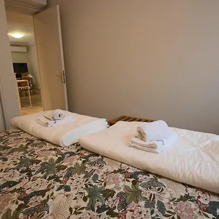 T3 58 M2, Le Republique, Centre-ville, Climatise, Balcon *