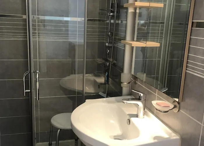 T3 58 M2, Le République, Centre-ville, Climatisé, Balcon Apartamento Aix-les-Bains