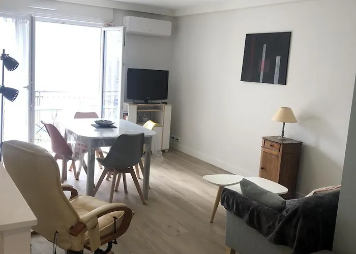 T3 58 M2, Le Republique, Centre-ville, Climatise, Balcon アパート *